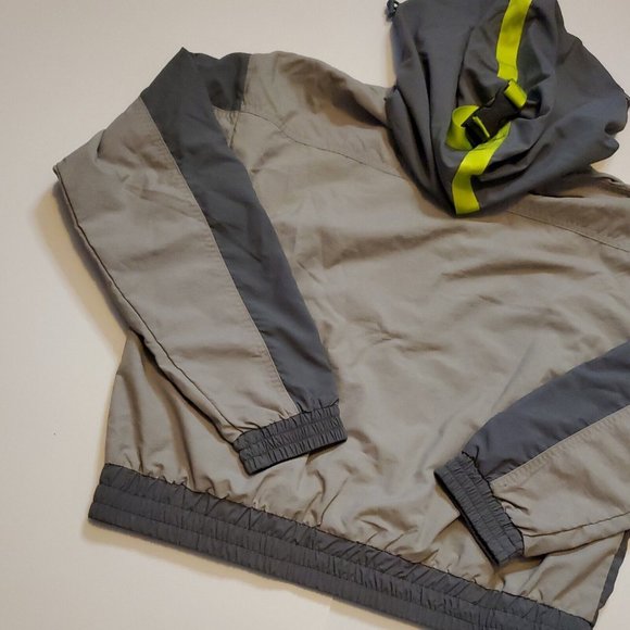 NWT Fila Tanvi Windbreaker Windjacket Full Zip Gray Women's Small New With Tags - Picture 3 of 10